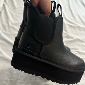 UGG Neumel Platform Chelsea Boots